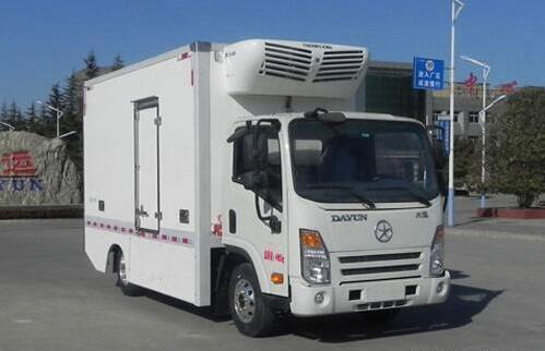 大運(yùn)純電動(dòng)冷藏車(chē)